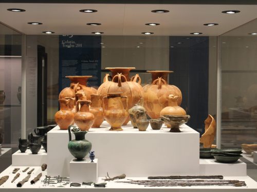 “Gli Etruschi e il MANN”: la mostra al Museo Archeologico di Napoli