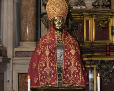 Duomo di Napoli: storia, orari e prezzi