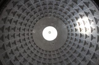 Cupola della Basilica di San Francesco di Paola a Napoli. 