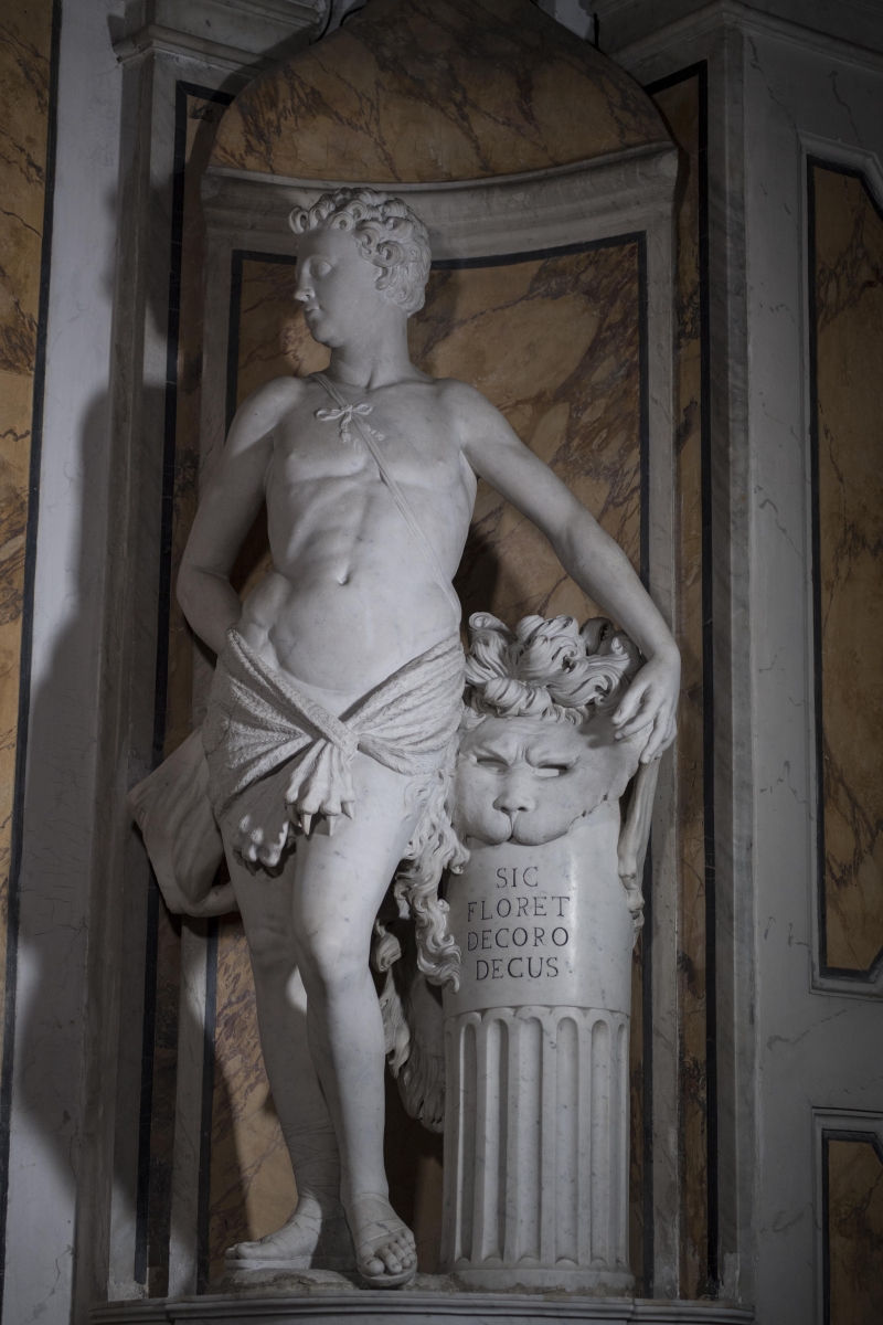 Statua in marmo del Decoro, collocata all'interno di Cappella Sansevero.