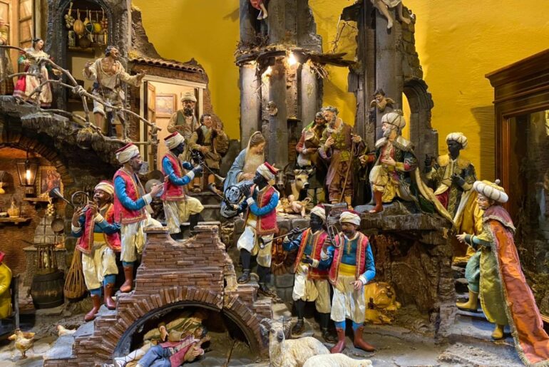 San Gregorio Armeno: la via dei presepi a Napoli