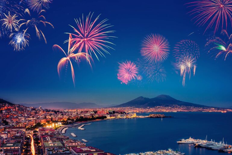 Capodanno a Napoli 2023: cenone, veglione, spettacoli e concerti