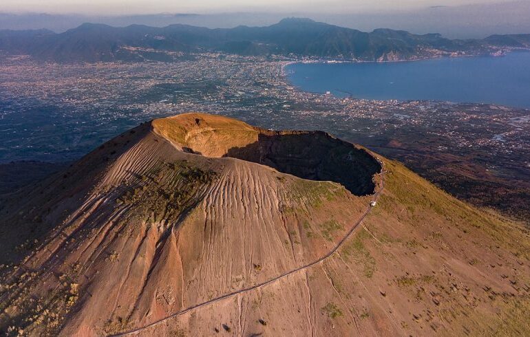 Vesuvio: storia, escursione, orari e prezzi