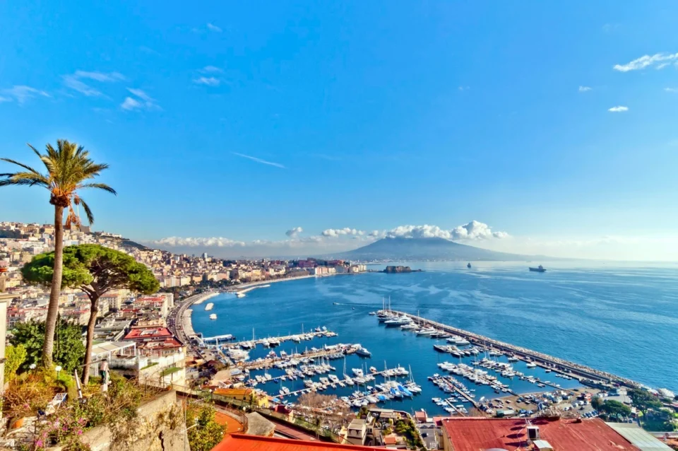 Spiagge più belle di Napoli e dintorni: la guida completa